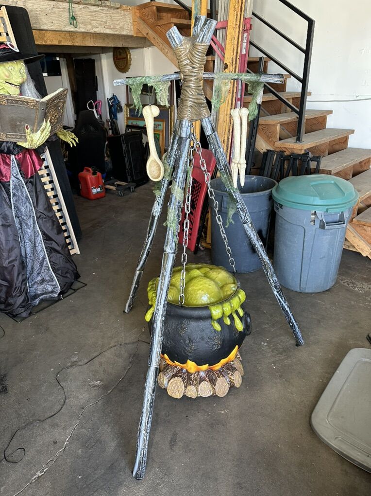 Home Accents Bubbling Cauldron With Lights Sound