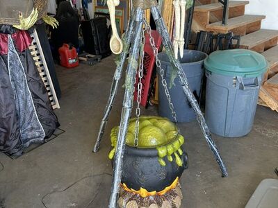 Home Accents Bubbling Cauldron With Lights Sound