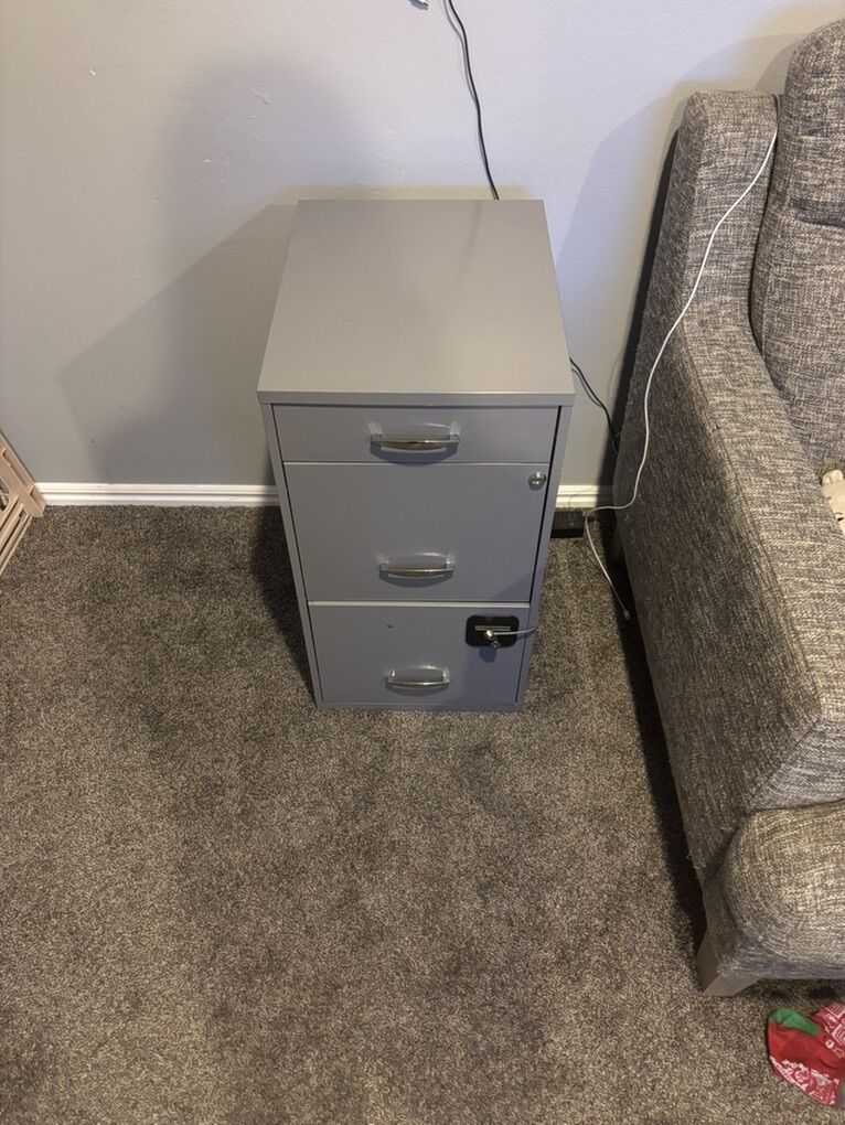3-Drawer Metal File Cabinet