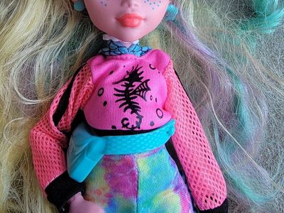 Monster High Lagoona Blue Doll - G3 Series, Pink & Tie-Dye Outfit, Long Blonde/Aqua Hair