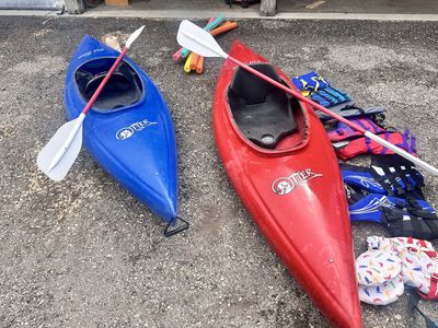 Kayaks: 2 Kayaks w/ Paddles & Life Jackets