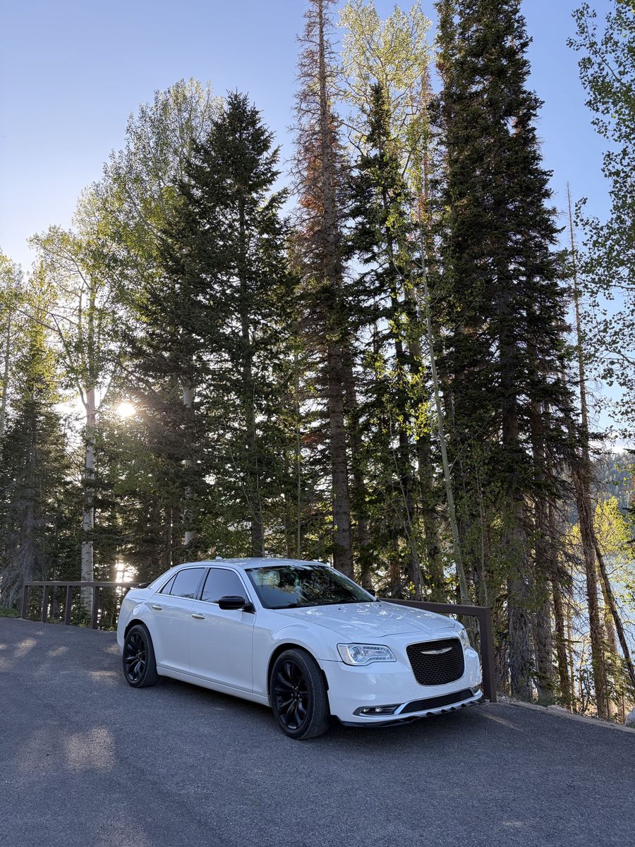 2019 Chrysler 300 Limited