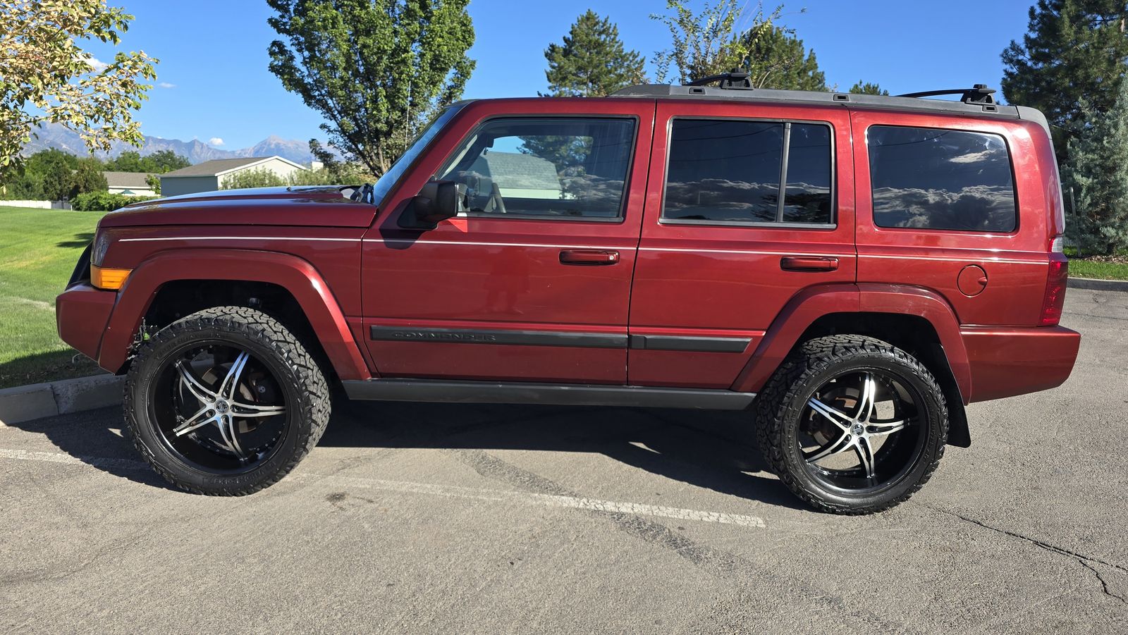 2007 Jeep Commander Sport