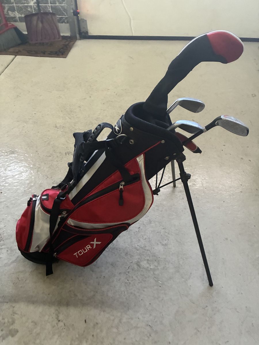 Tour X Junior Golf Club Set with Stand Bag - Used Good