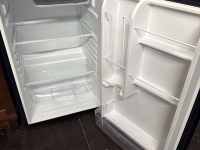 4.5 Cu mini fridge-open to offers