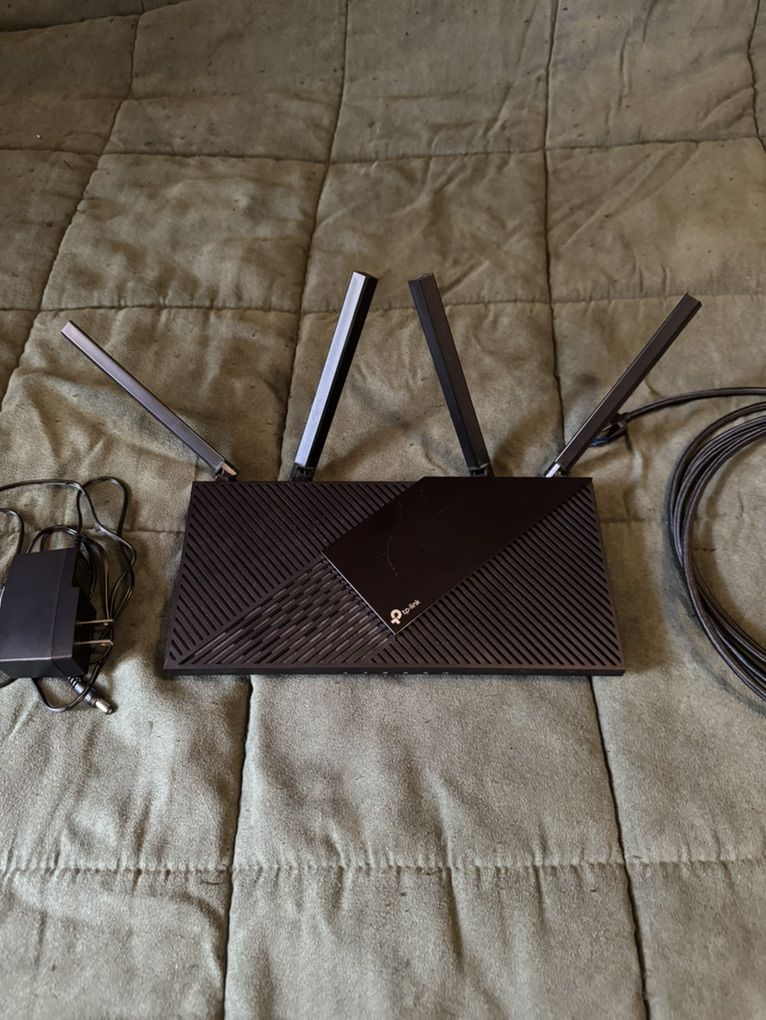 Router (TP-Link AX3000)