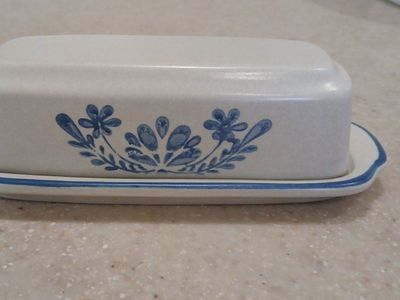 pfaltzgraff yorktowne butter dish
