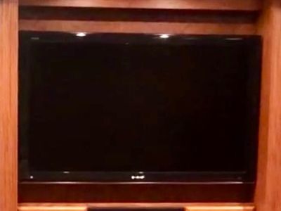 Sharp Aquos 55 TV Like New (non-smart)