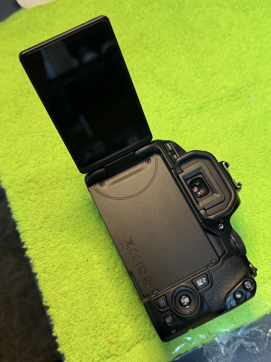 Main image 3