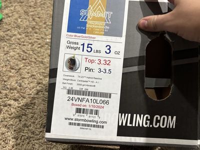 Storm summit Bowling ball 15lbs