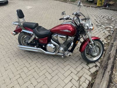 2003 Honda VTX1800 Cruiser Motorcycle - Red, Excellent Condition, Ready to Ride