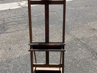 Vintage grumbacher artist easel