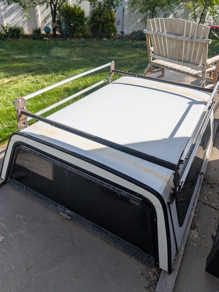 Camper shell for 6'x5' truck bed