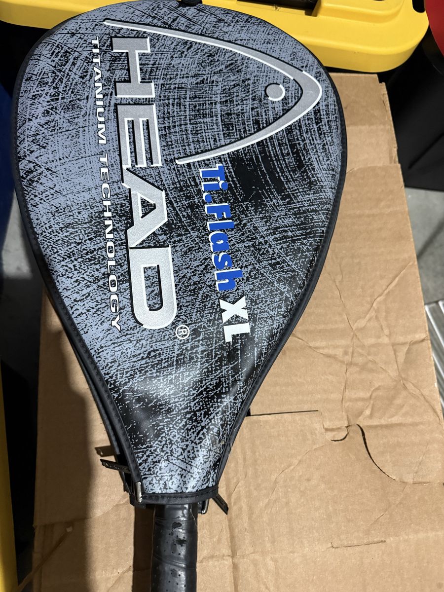 Racquetball paddles