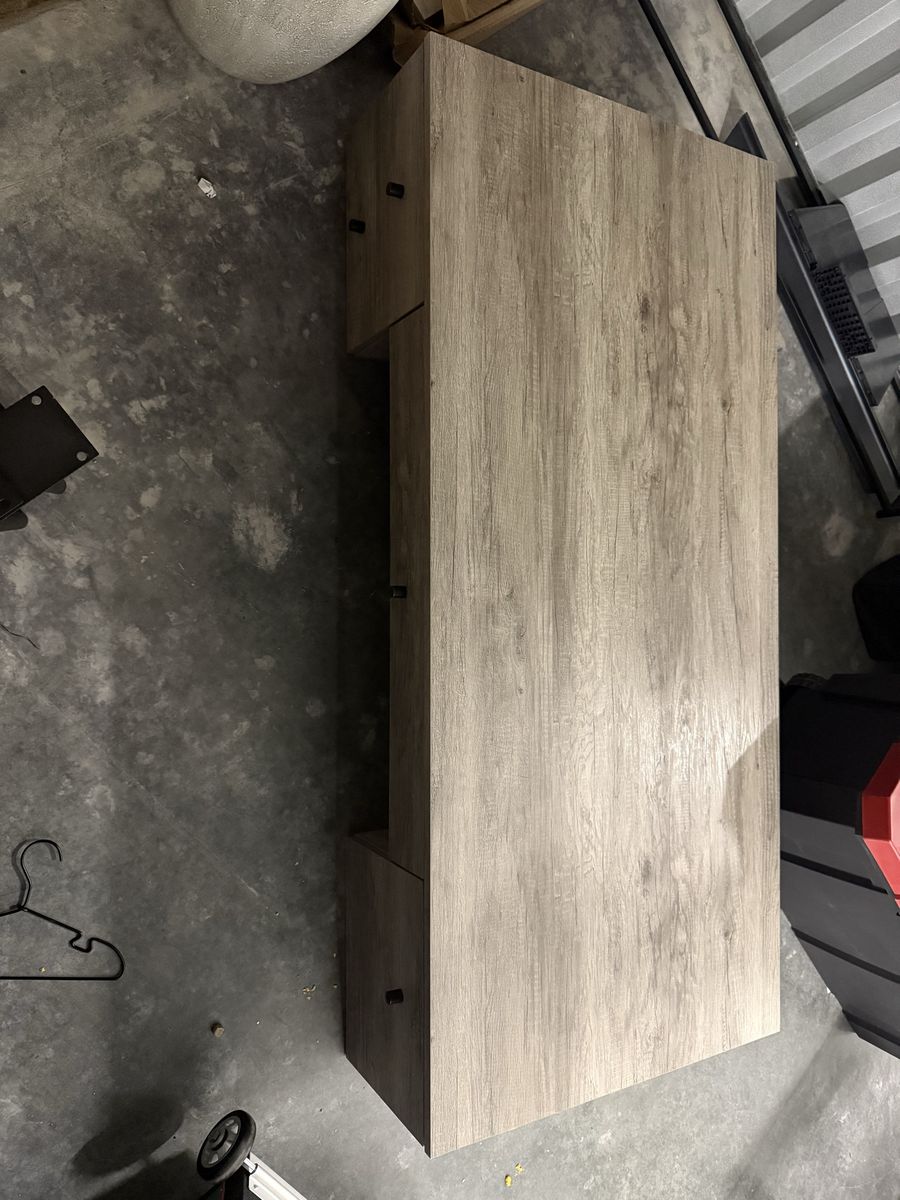 Main image 6