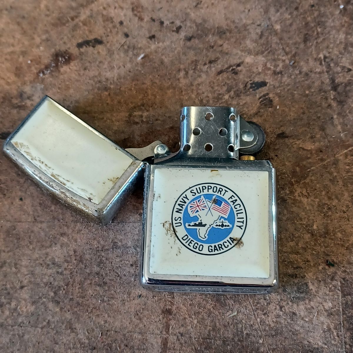 Main image 7