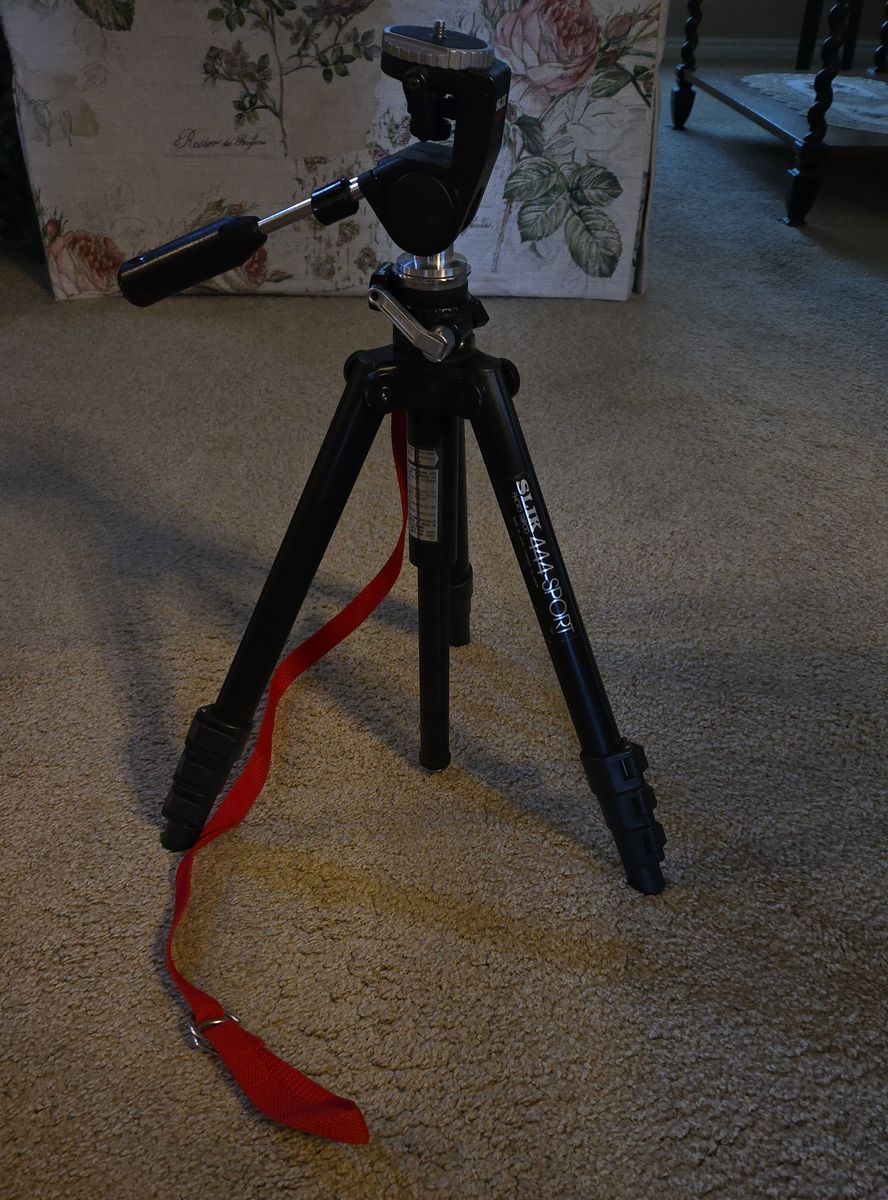 Slik 444 Sport Tripod w/ Pan Head
