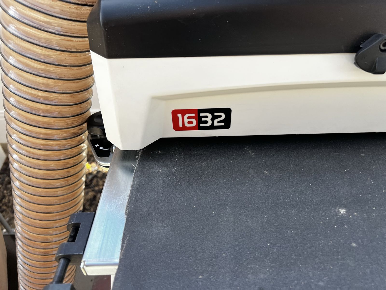 Main image 6