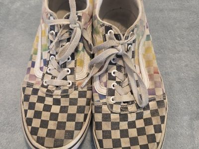 Vans Old Skool Multi-Color Rainbow Checkerboard Skate Shoes Women's Size 6