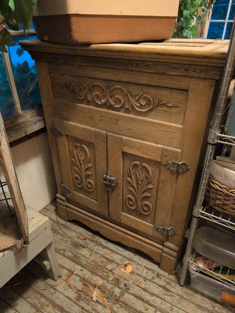 Vintage Oak Ice Chest box decor prop