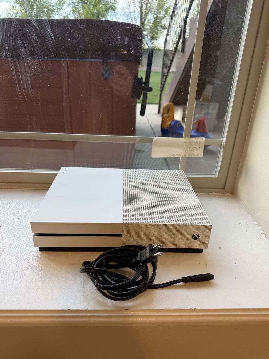 Xbox One S
