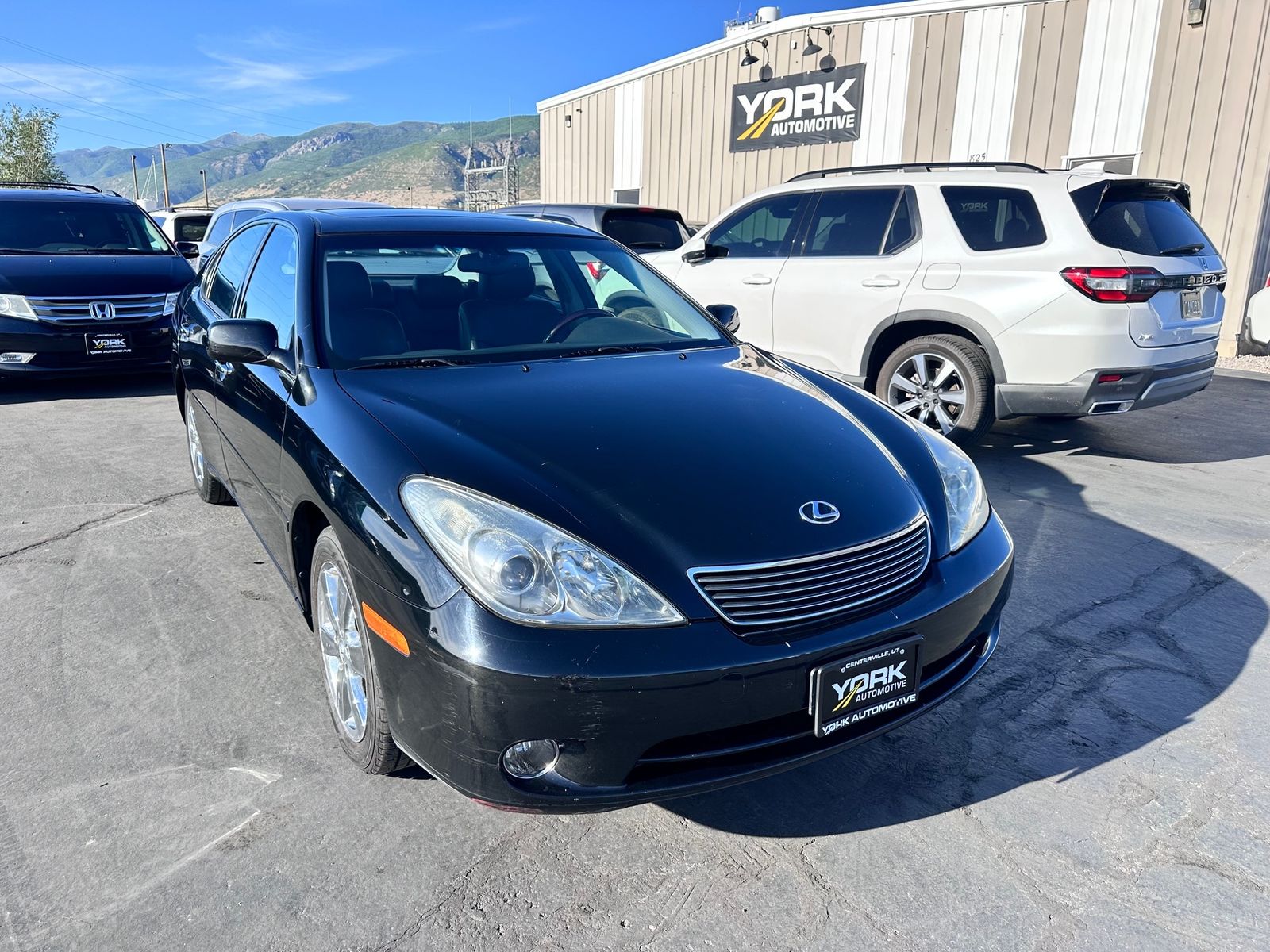 2005 Lexus ES Base