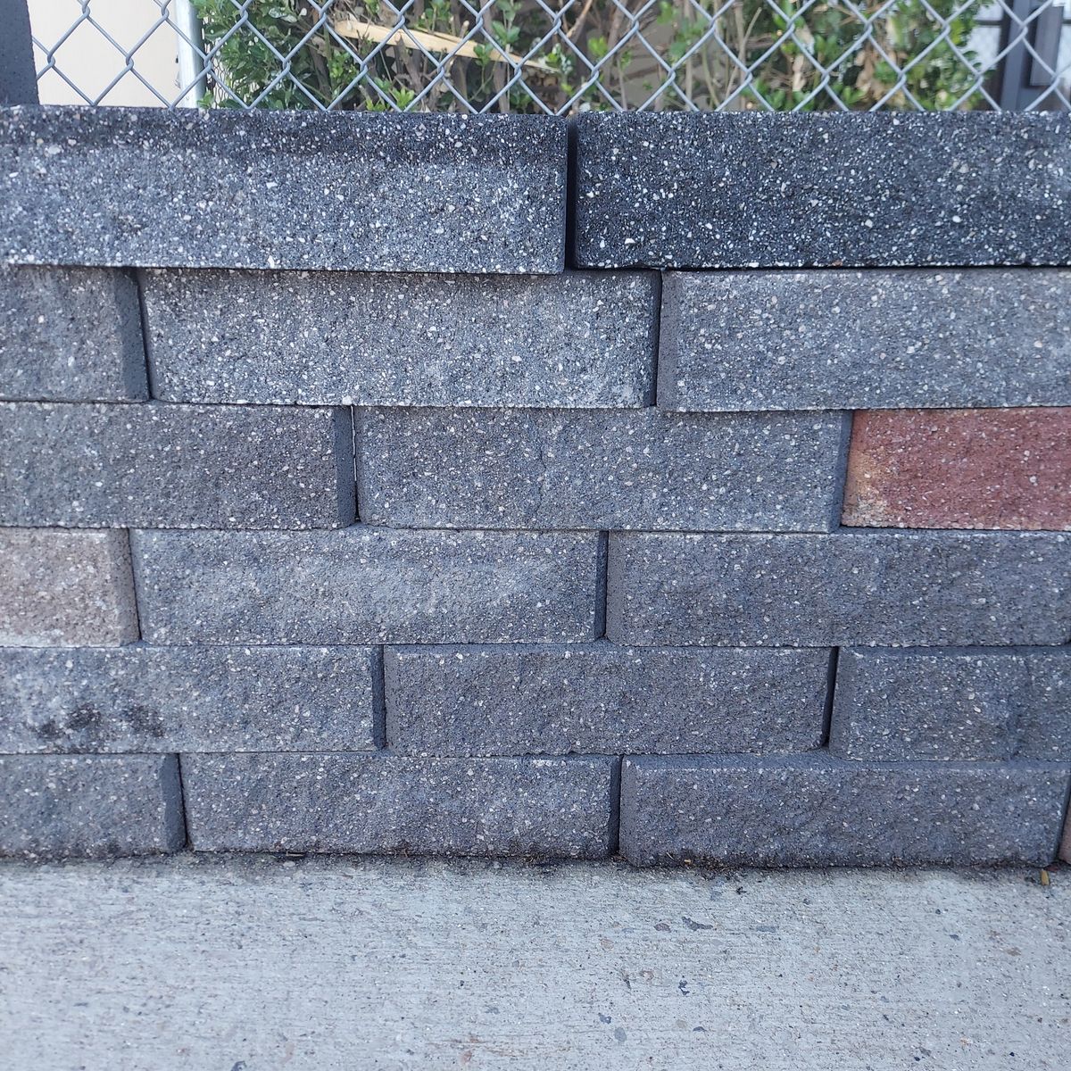 BLACK MESA WALL BLOCKS (6x4x16)