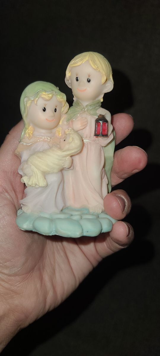 Avon Figurine