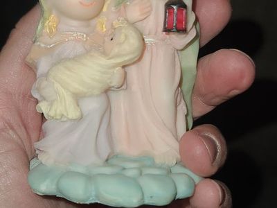 Avon Figurine