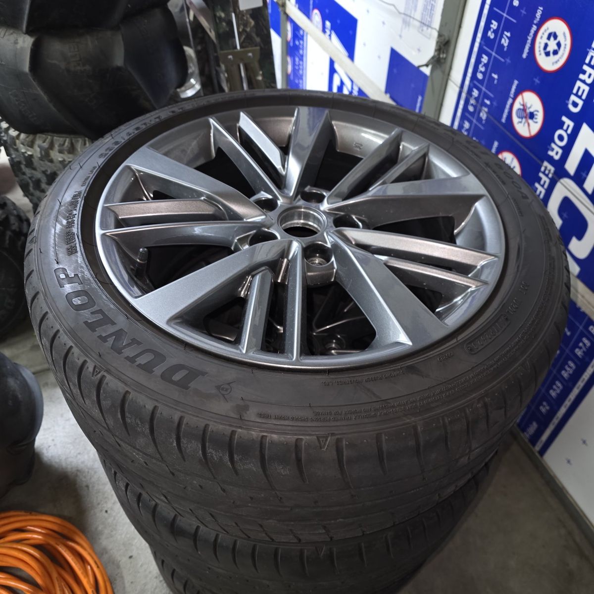Subaru 17inch 5x114.3 (5x4.5)