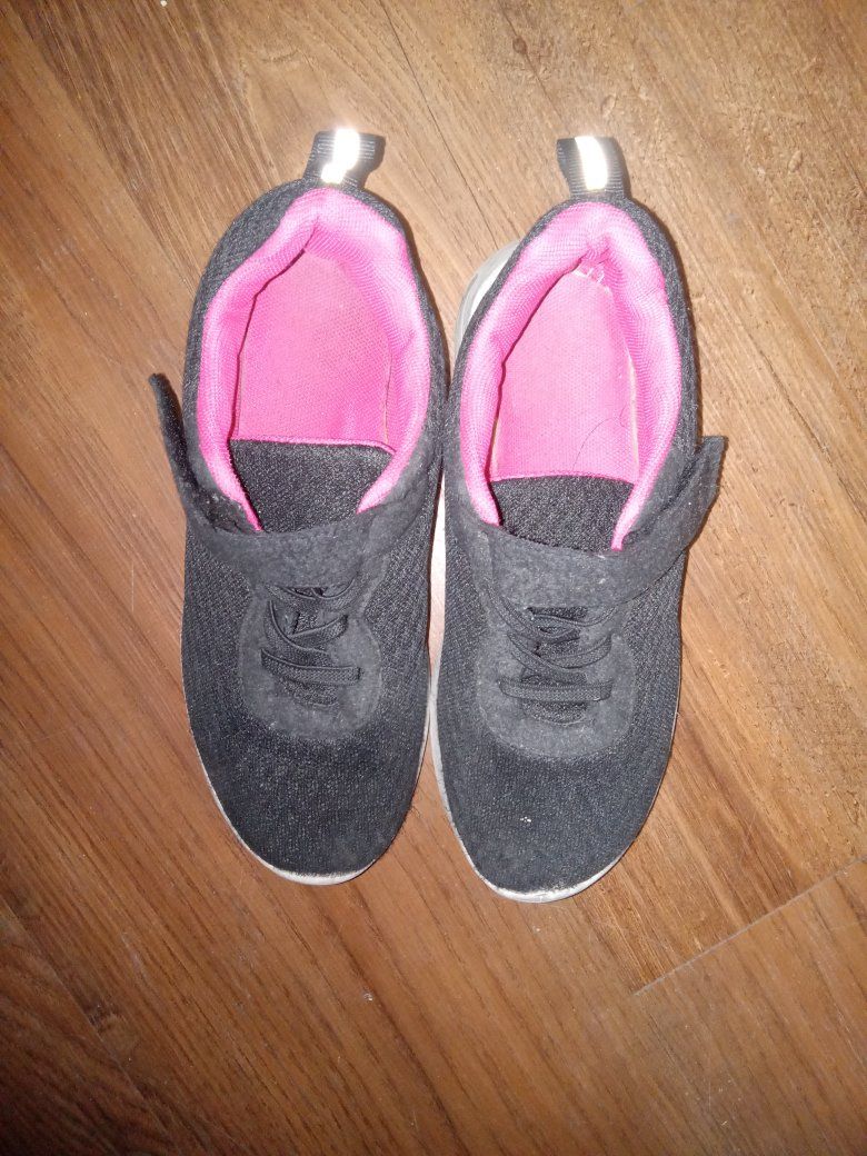 Girls Black & Pink Athletic Sneakers - Size 4 Big Kids