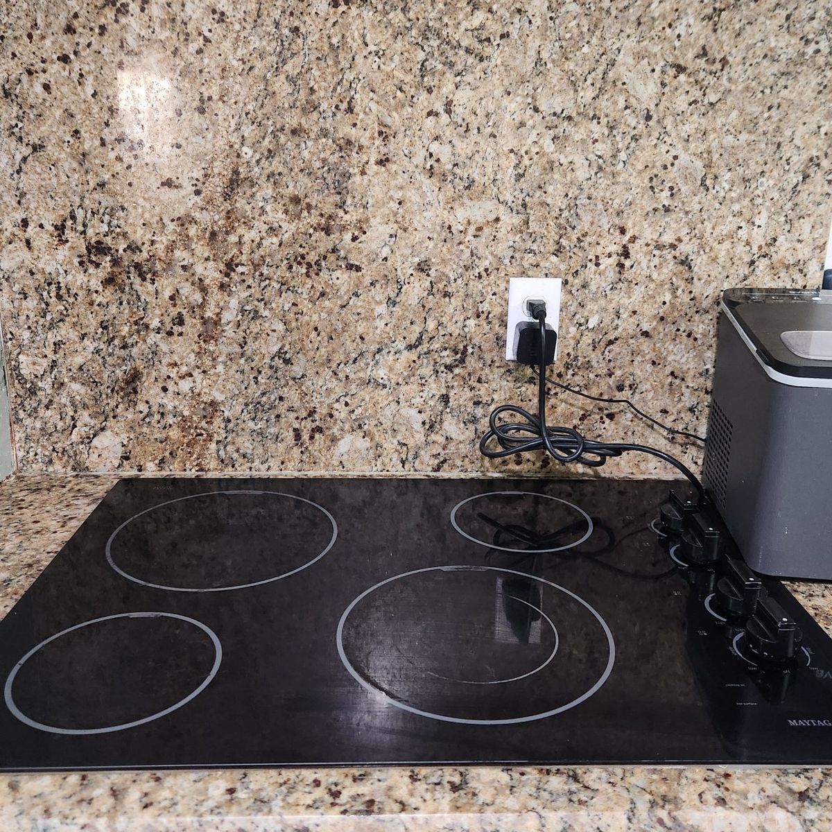 Maytag electric glass cook top