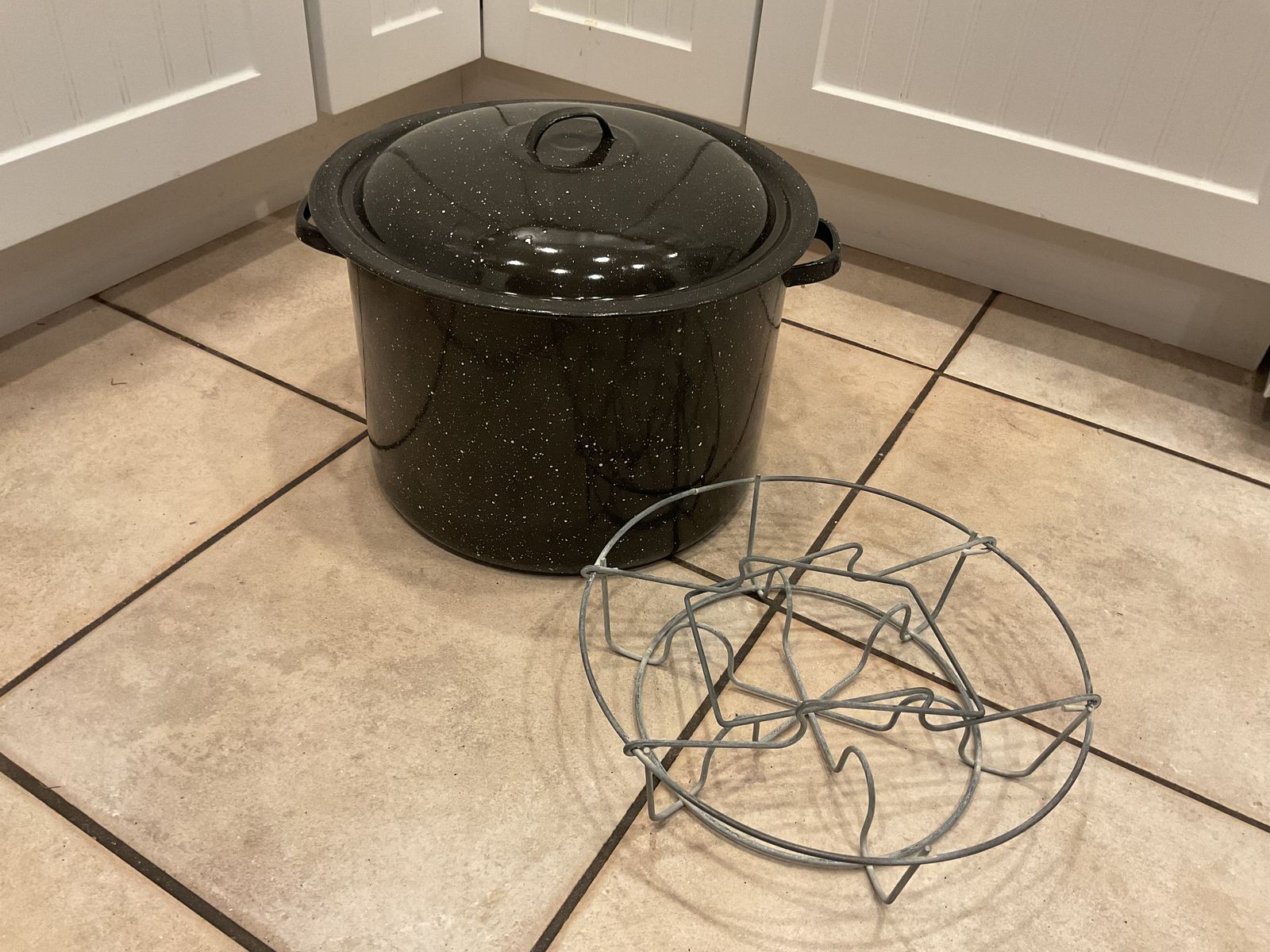 Vintage Black Speckled Enamel Canning Stock Pot W/ Lid