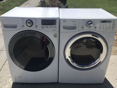 LG White Front Load Turbo, Super Capacity Washer & Electric Steam Dryer Set - Excellent Condition Includes free delivery!