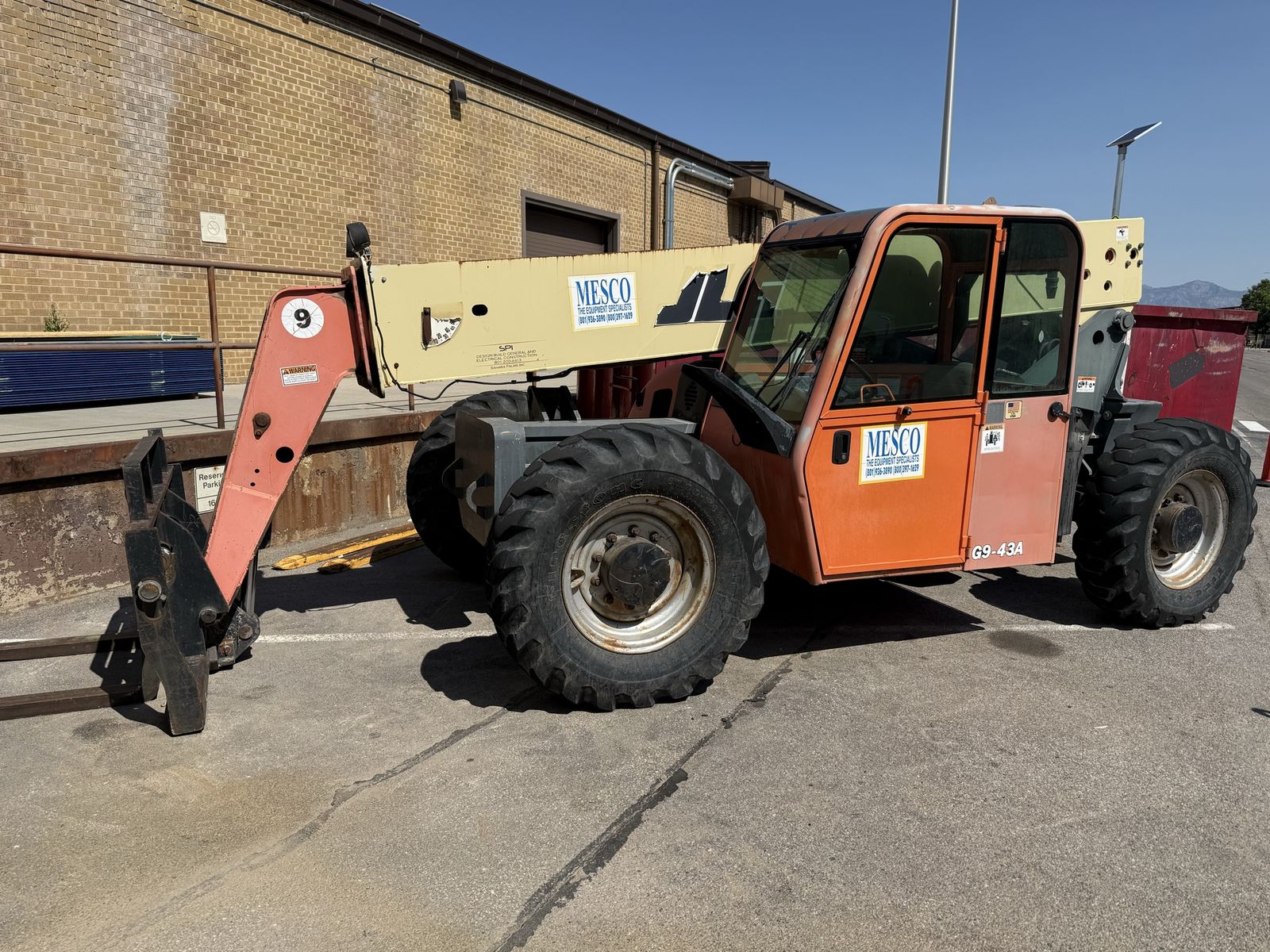 2006 JLG G9-43a
