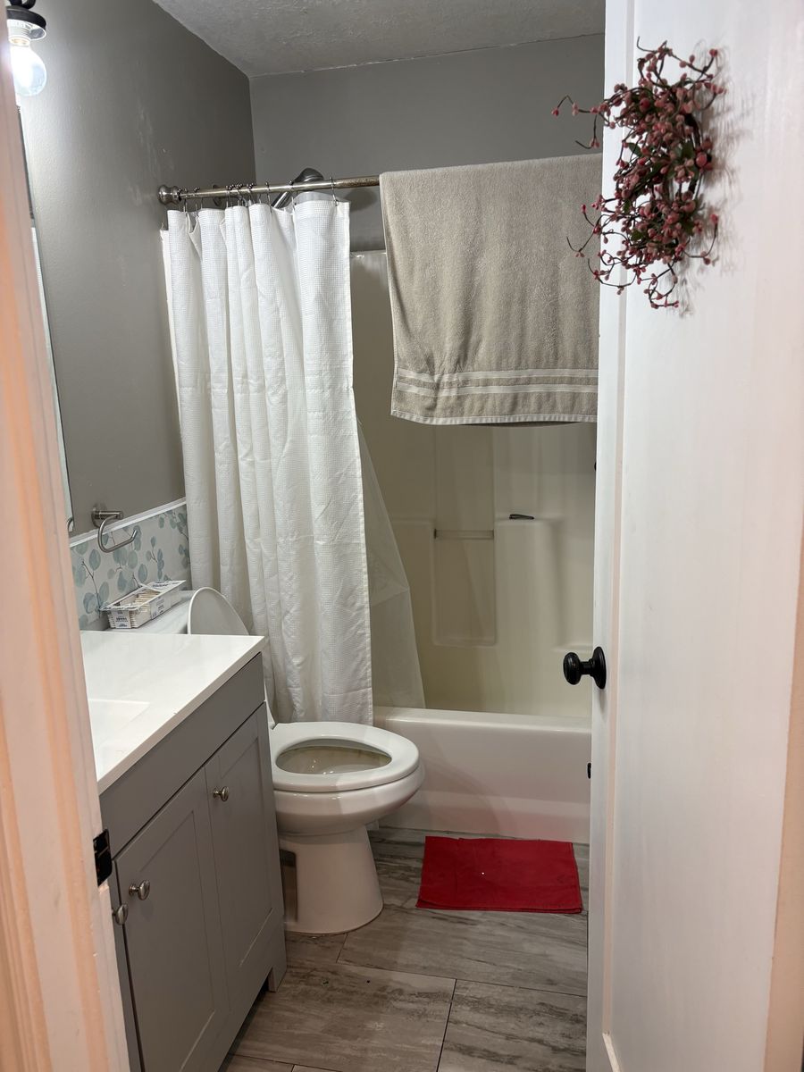 Room for rent and your own private bathroom