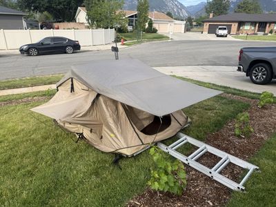 Smitty built rooftop tent Used