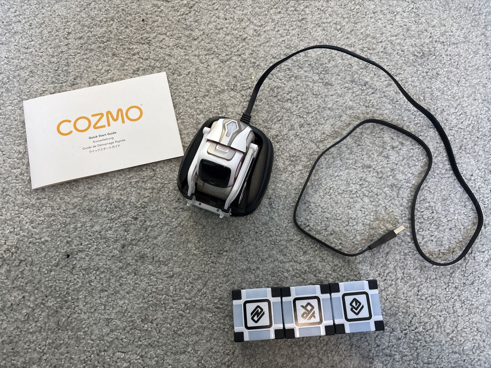 Anki Cosmo Robot (read description)