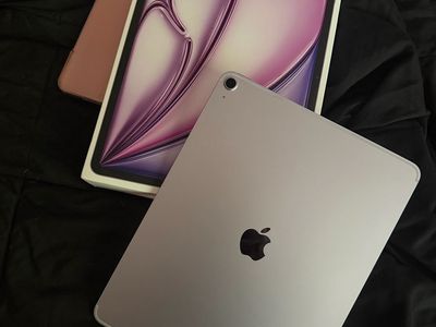 Apple iPad Air 13-inch Wi-Fi + Cellular 128GB - Purple with Original Box and Case