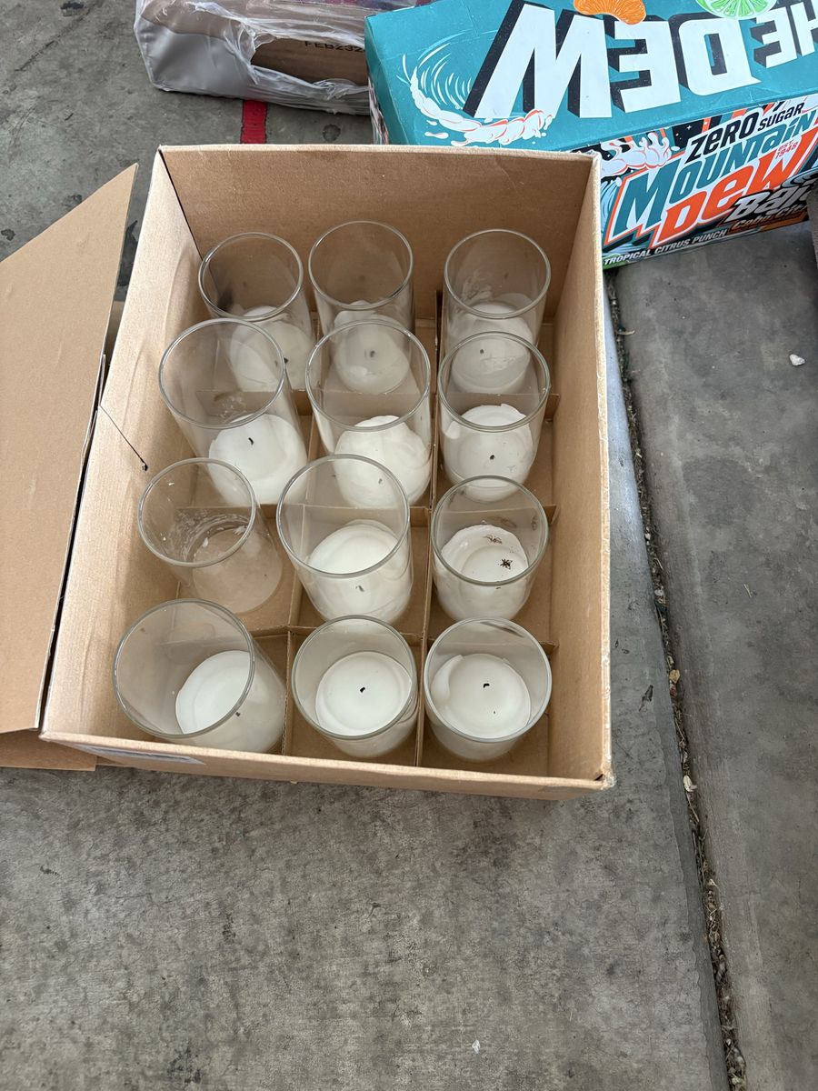 100 Glass vases/hurricanes