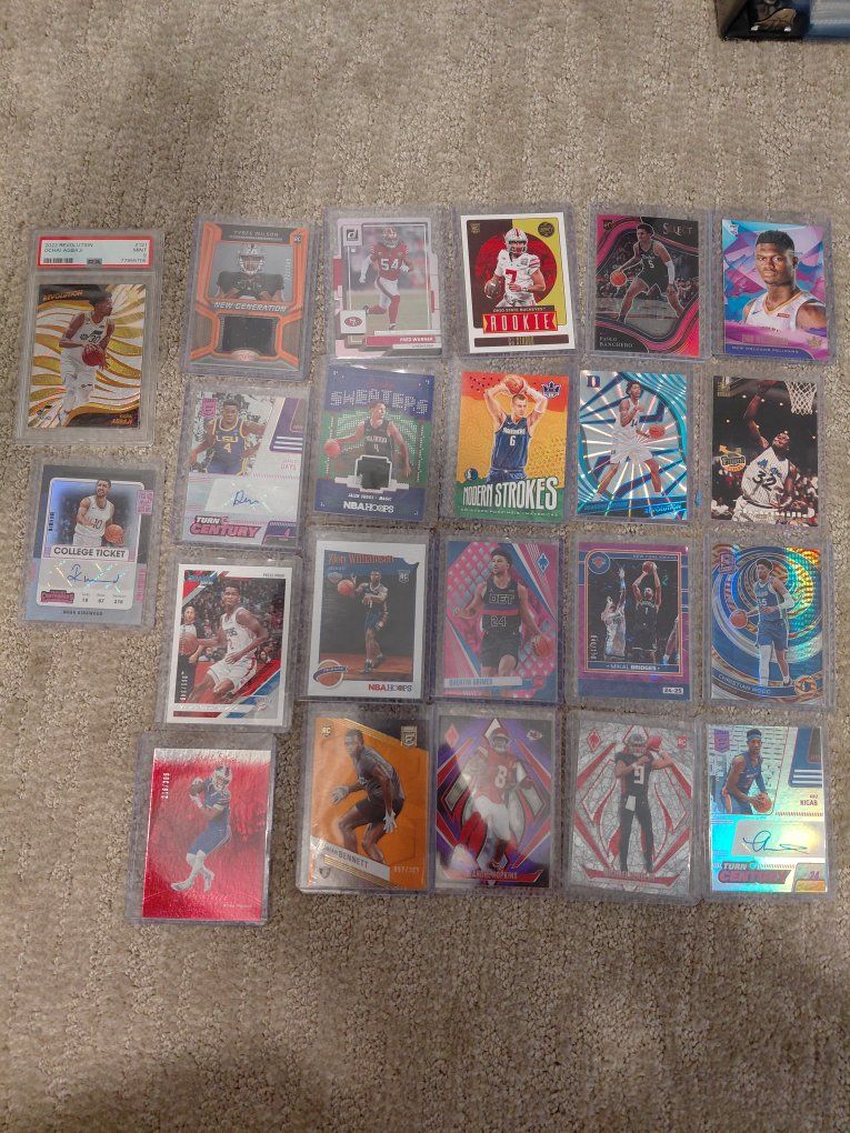 Assorted Sports Trading Card Lot - Basketball & Football Player Collection of about 850 cards!