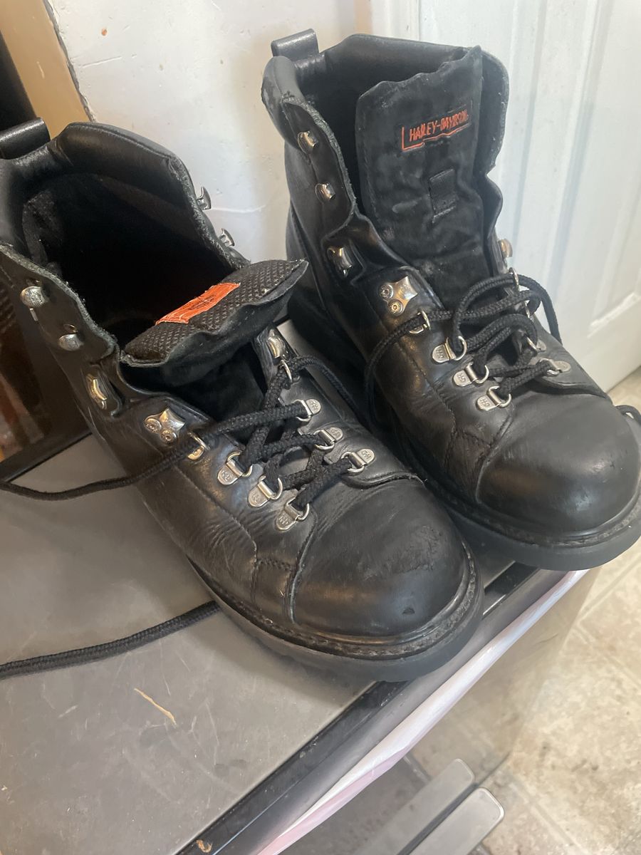 Men’s boots 🥾