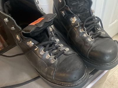 Men’s boots 🥾