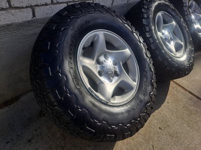 Toyota Wheels & Tires