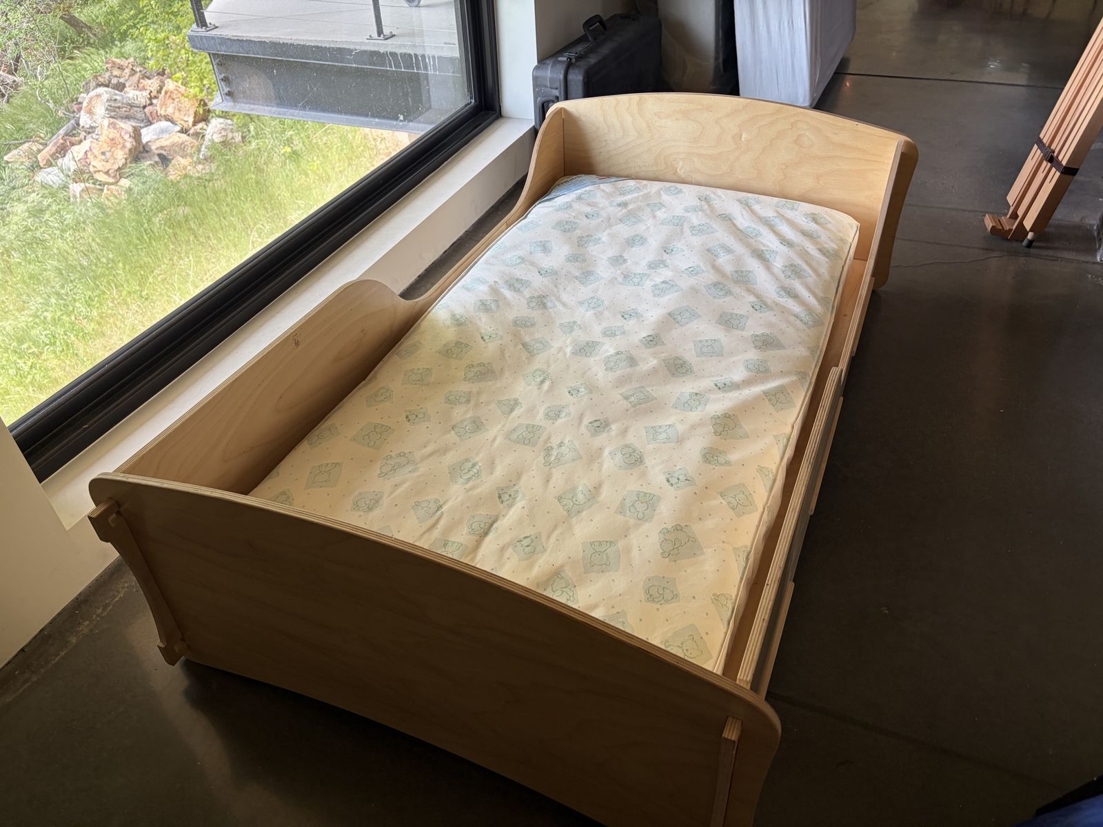 Custom toddler bed with mattress