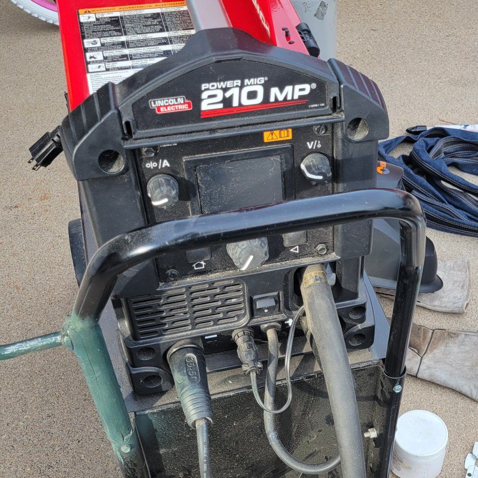 Lincoln Electric Power MIG 210 MP Welder with Gas Tank and Cart - Excellent Condition