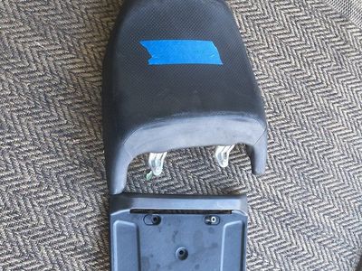 2004-07 passenger seat and rear box carrier for fjr 1300