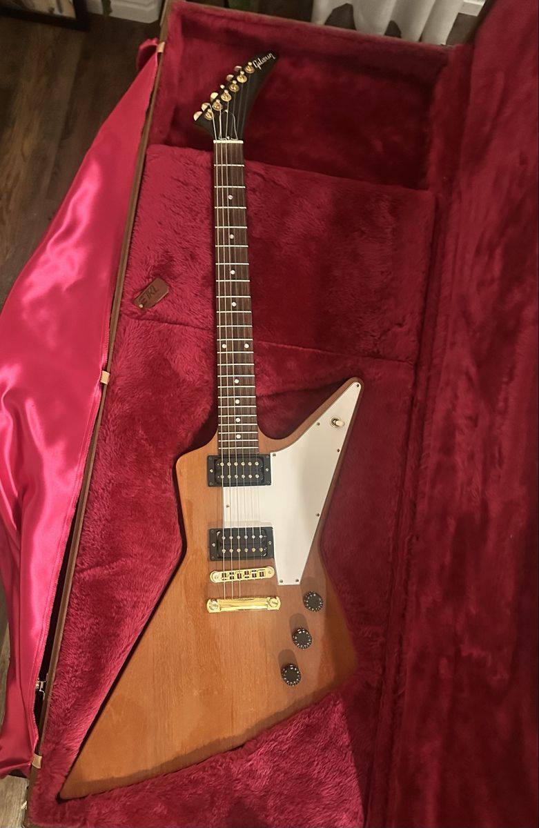 Gibson Explorer 2002