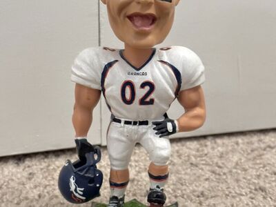 RARE Denver Broncos Bobbin’ Head Figurine