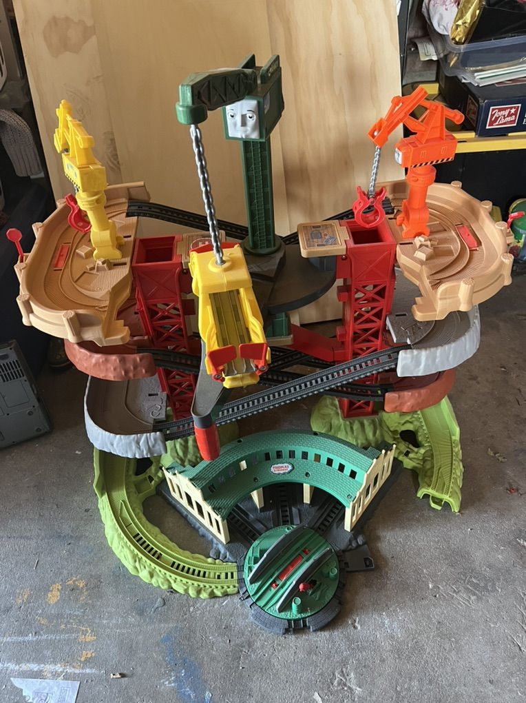 Thomas & Friends Multilevel Train Track